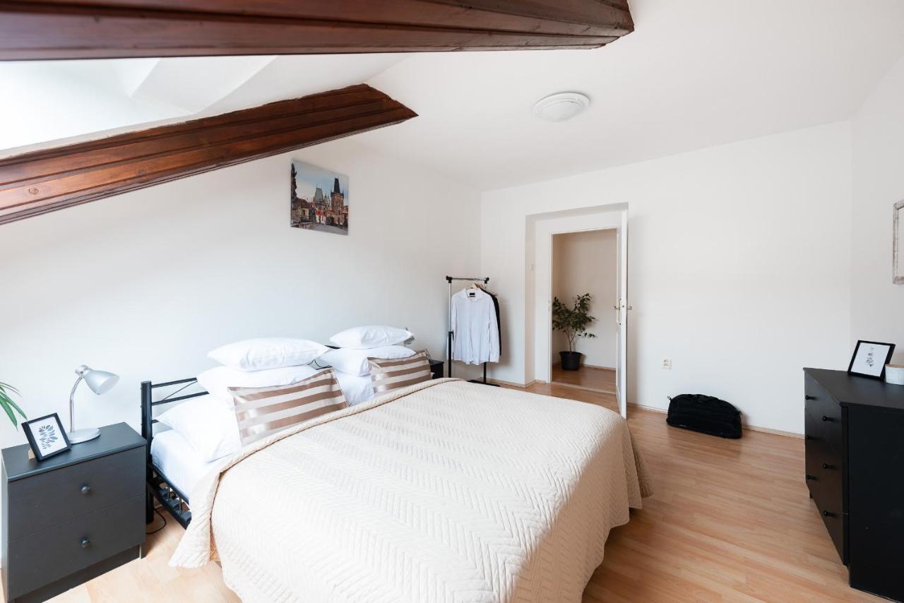 - Karlin Apartmán *